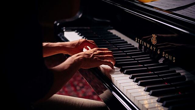 Сонник — к чему снится рояль