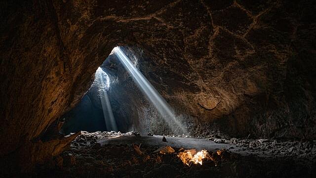 Сонник — к чему снится пещера