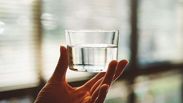 К чему снится пить воду – Сонник Энигма