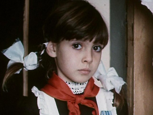 Анасы ұлын еркелетеді (порно видео)